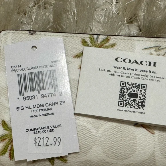 🌴 Brand 🆕 Coach MEDIUM CORNER ZIP WALLET IN SIGNATURE CANVAS WITH HULA PRINT🌴 - Picture 11 of 13